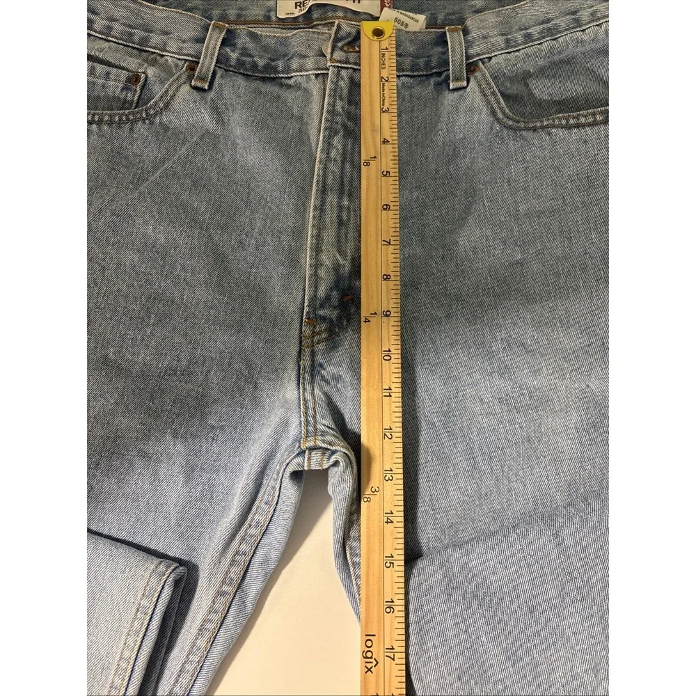 Levis 505 RegularFit Jeans Mens 40x29 Light Wash Blue Straight Leg Denim505-0216